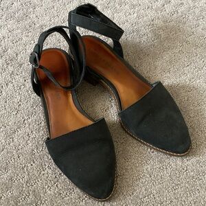 LUCKY BRAND Linore charcoal-black point-toe pumps, Sz 6.